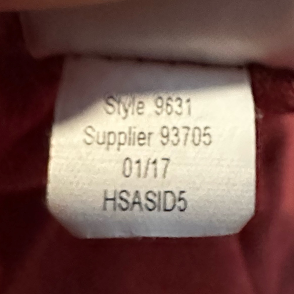 Aeropostale "Aeropostale NY EST. 1987" Short Sleeve Tee - Picture 8 of 8